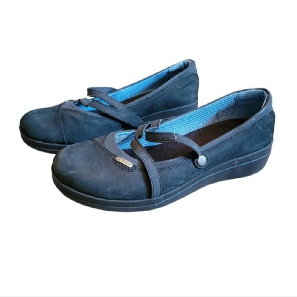 Crocs Women's Mary Jane Wedge Shoes Size 11 Cushioned Black